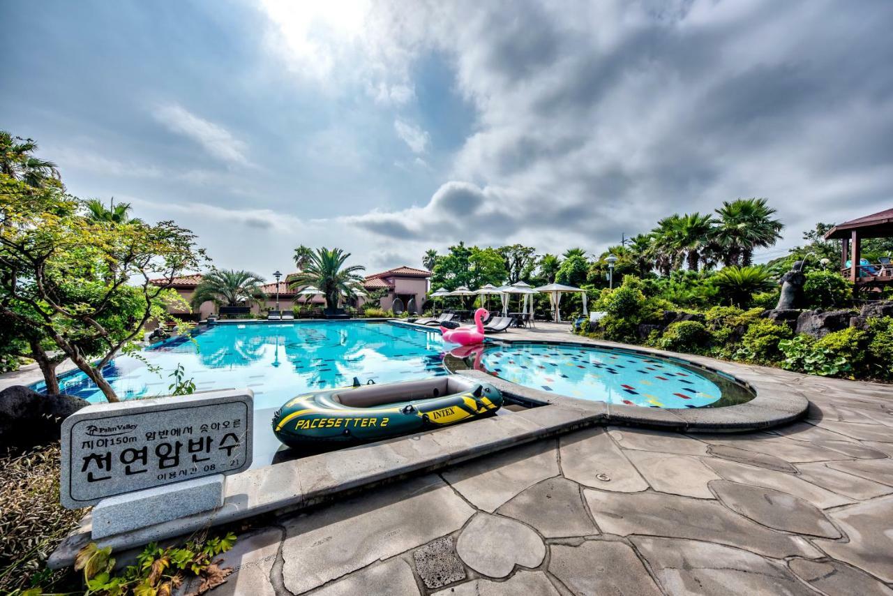 Palm Valley Resort Seogwipo Exterior foto